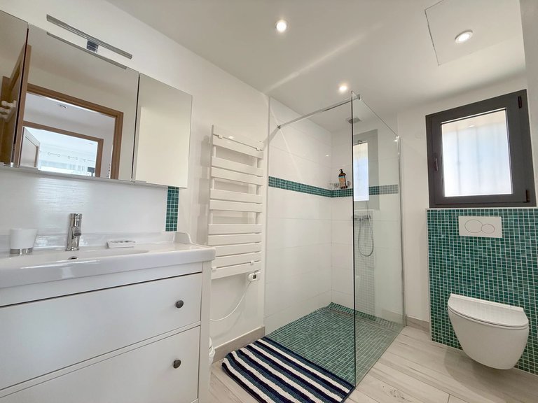 Villa for Sale in Cannes, Cannes Area 14