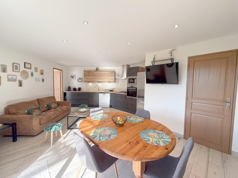 Villa for Sale in Cannes, Cannes Area 15