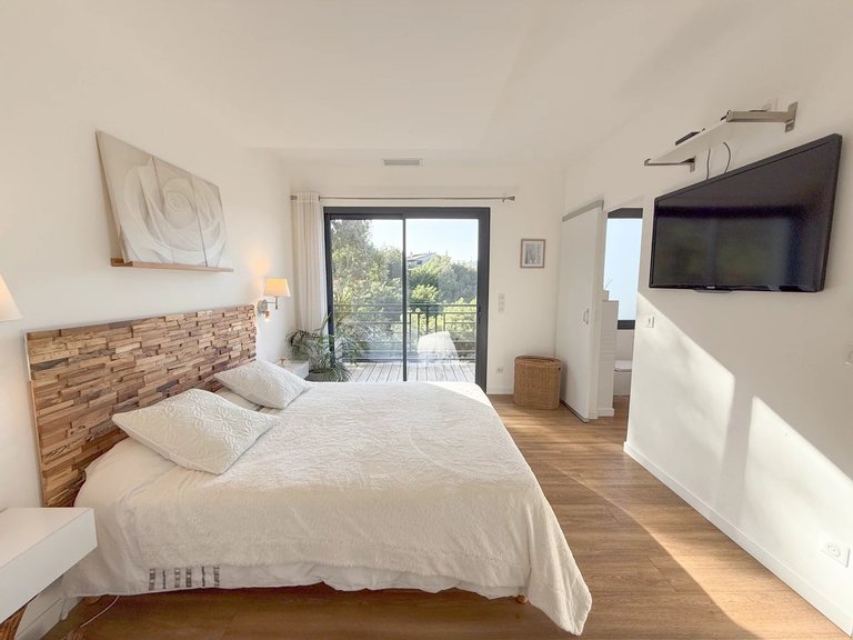 Villa for Sale in Cannes, Cannes Area 5