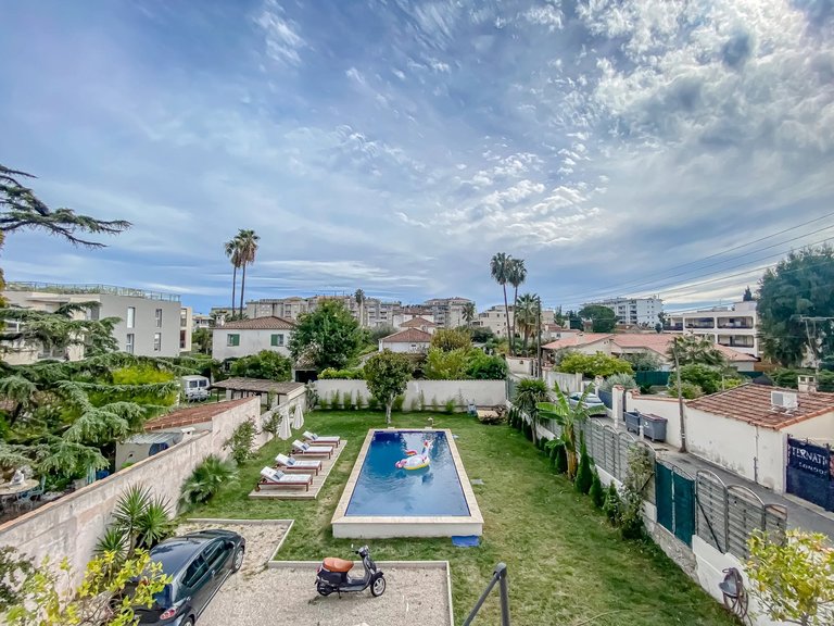 Villa for Sale in Le Golfe Juan, Antibes Area 2