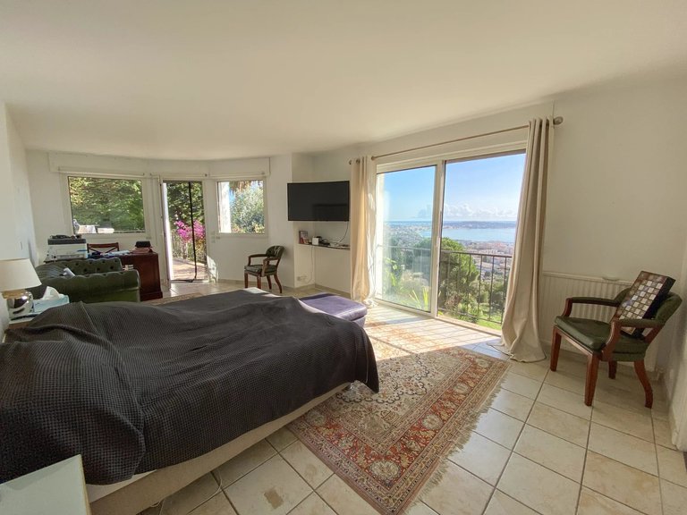 Villa for Sale in Cannes, Cannes Area 9