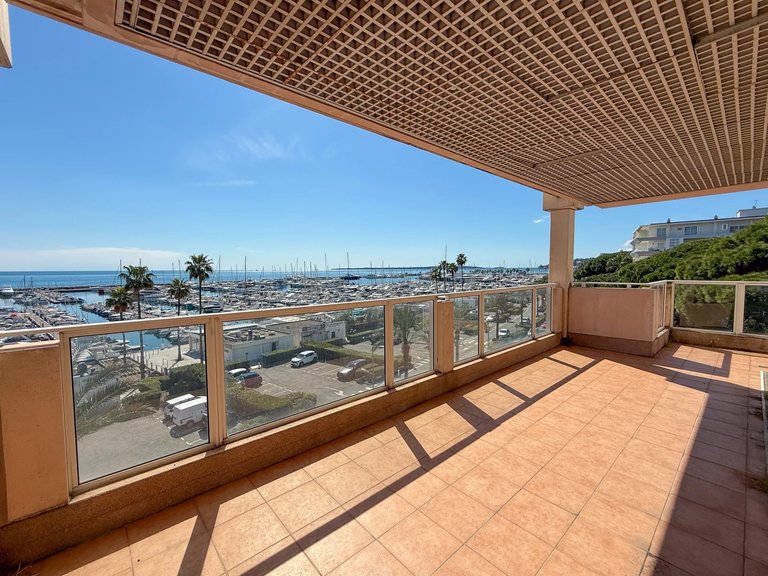 Apartment for Sale in Le Golfe Juan, Antibes Area 12