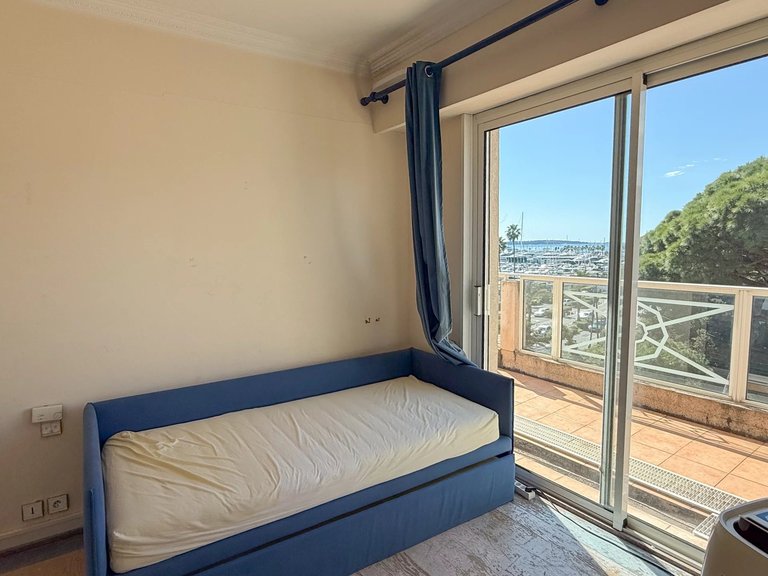 Apartment for Sale in Le Golfe Juan, Antibes Area 7
