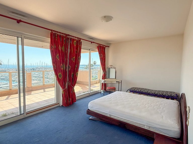 Apartment for Sale in Le Golfe Juan, Antibes Area 8