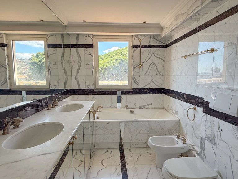 Apartment for Sale in Le Golfe Juan, Antibes Area 9