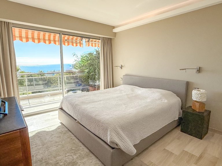 Apartment for Sale in Le Golfe Juan, Antibes Area 6