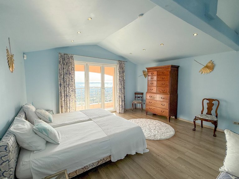 Villa for Sale in Cannes, Cannes Area 9