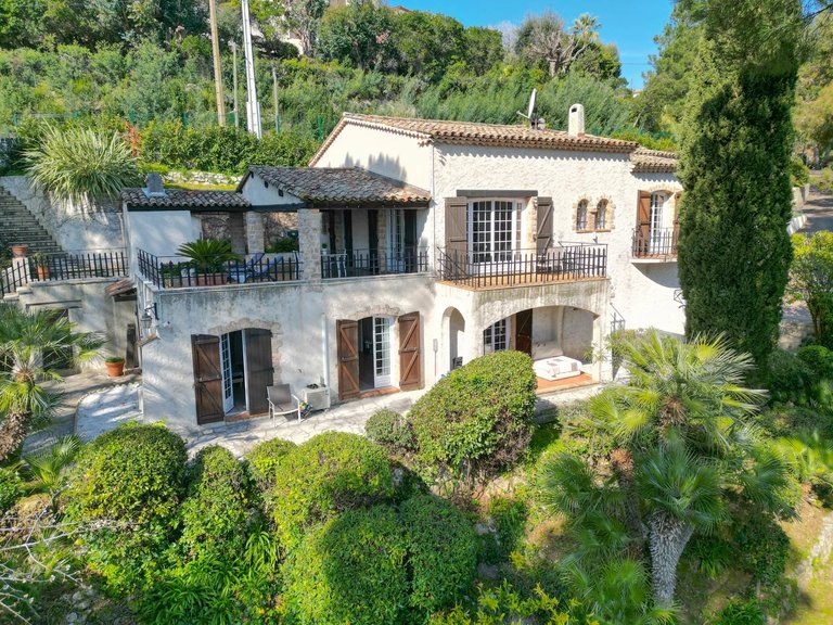 Villa for Sale in Cannes, Cannes Area 1