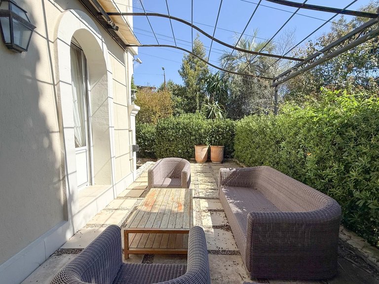 Villa for Sale in Le Golfe Juan, Antibes Area 20