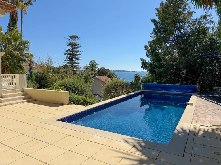 Villa for Sale in Le Golfe Juan, Antibes Area 5