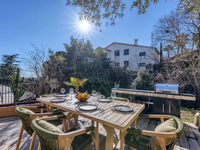 Villa for Sale in Le Golfe Juan, Antibes Area 12