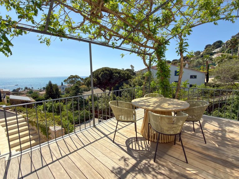 Villa for Sale in Le Golfe Juan, Antibes Area 5