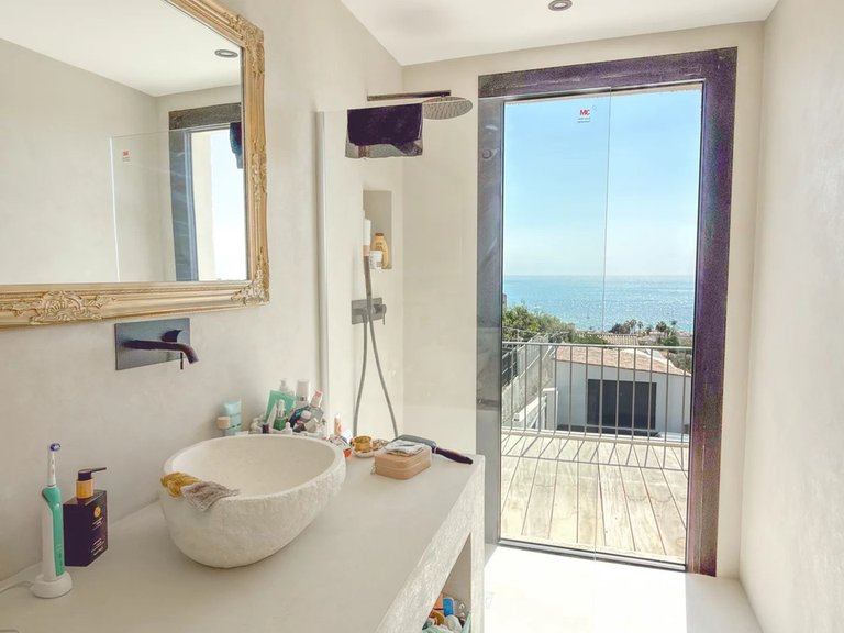 Villa for Sale in Le Golfe Juan, Antibes Area 10