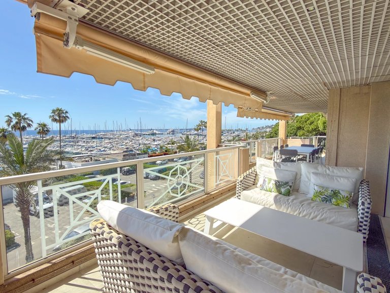 Apartment for Sale in Le Golfe Juan, Antibes Area 2