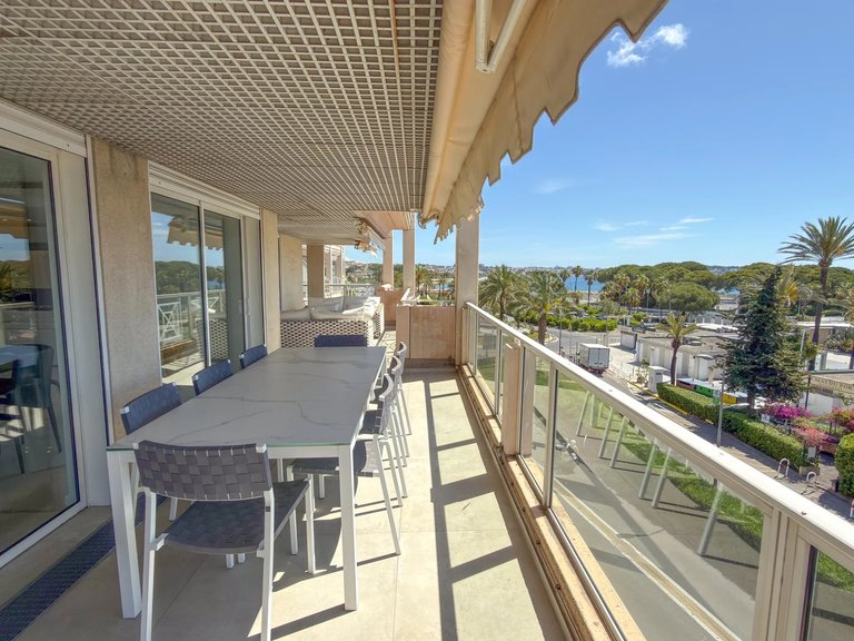 Apartment for Sale in Le Golfe Juan, Antibes Area 5