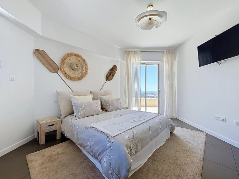 Villa for Sale in Le Golfe Juan, Antibes Area 11