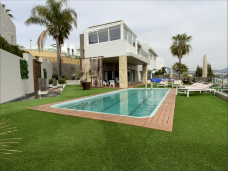Villa for Sale in Benahavís, Marbella Area 1