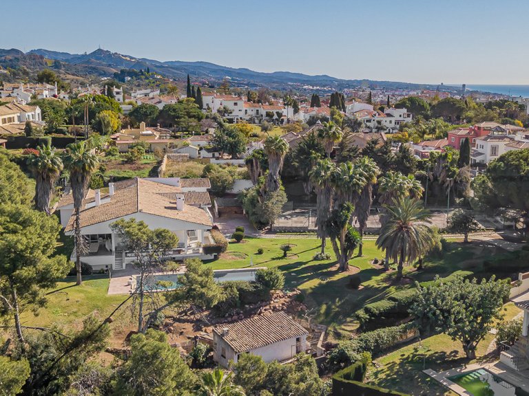 Villa for Sale in Marbella, Marbella Area 10