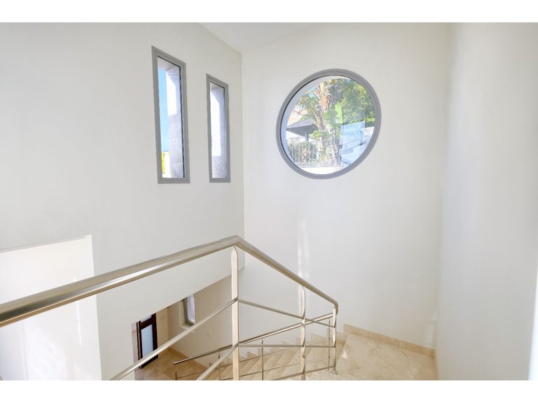 Villa for Sale in Benahavís, Marbella Area 9