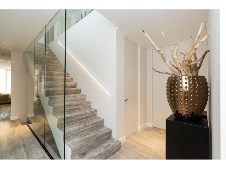 Villa for Sale in Benahavís, Marbella Area 19