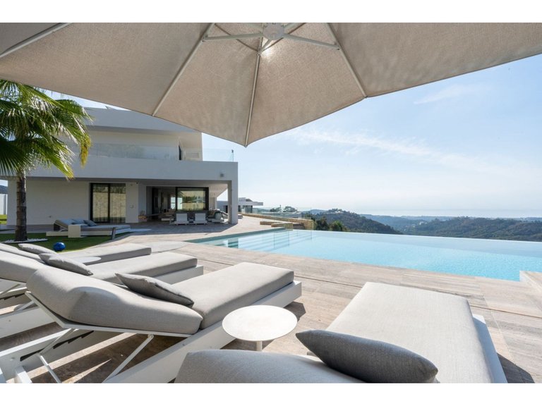 Villa for Sale in Benahavís, Marbella Area 5