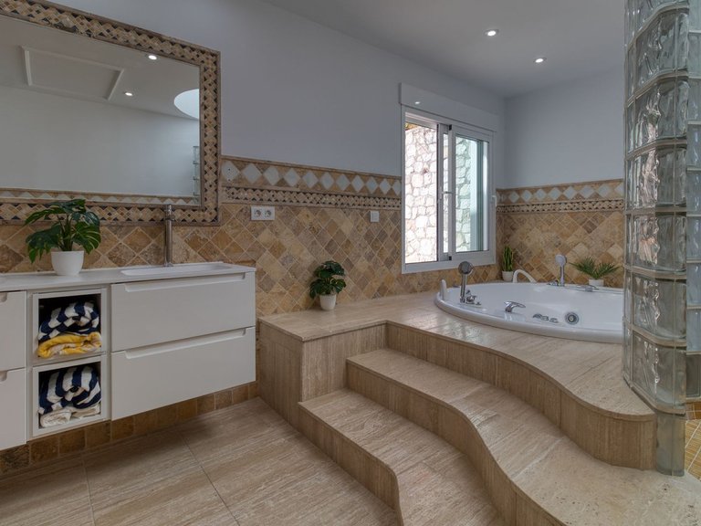 Villa for Sale in Mijas, Marbella Area 19