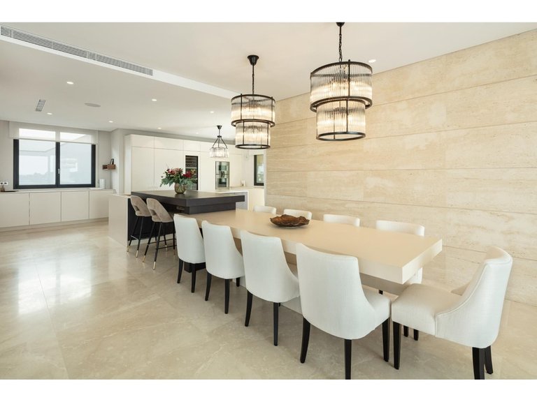 Villa for Sale in Benahavís, Marbella Area 14