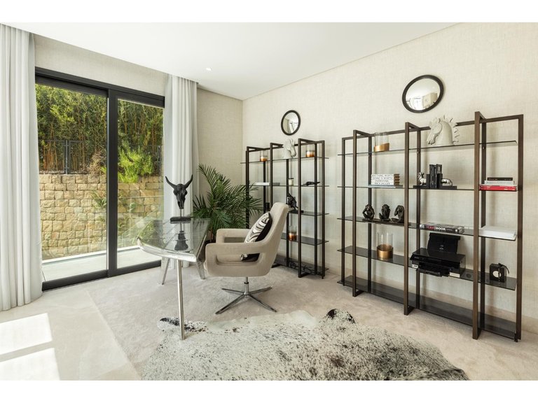 Villa for Sale in Benahavís, Marbella Area 16