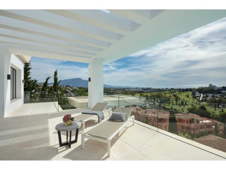 Villa for Sale in Benahavís, Marbella Area 3