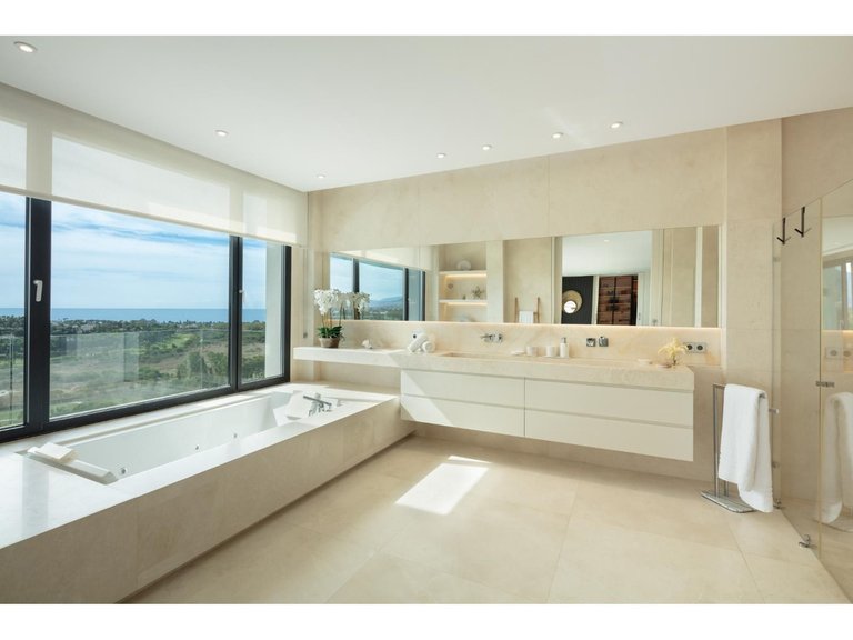 Villa for Sale in Benahavís, Marbella Area 4