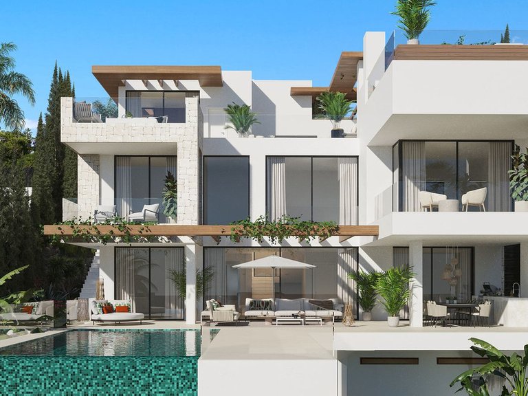 Villa for Sale in El Paraiso, Marbella Area 1