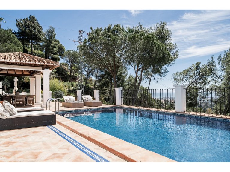 Villa for Sale in El Madronal, Marbella Area 2