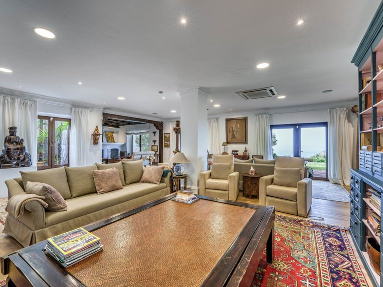 Villa for Sale in La Mairena, Marbella Area 14