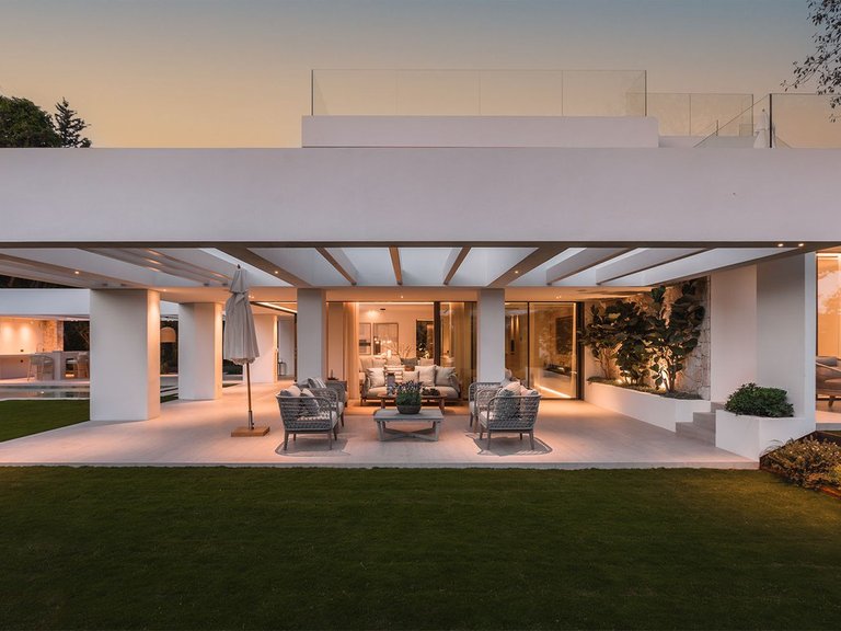 Villa for Sale in Marbella, Marbella Area 18