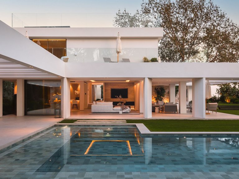 Villa for Sale in Marbella, Marbella Area 19