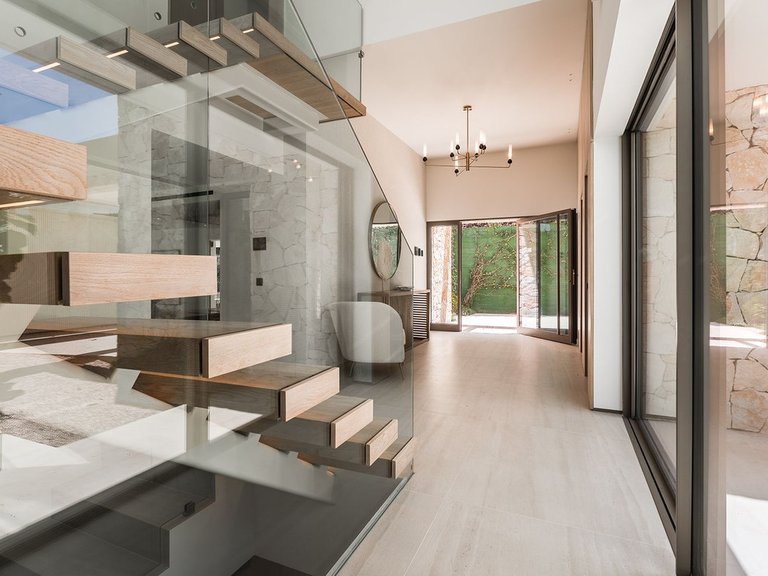 Villa for Sale in Marbella, Marbella Area 4