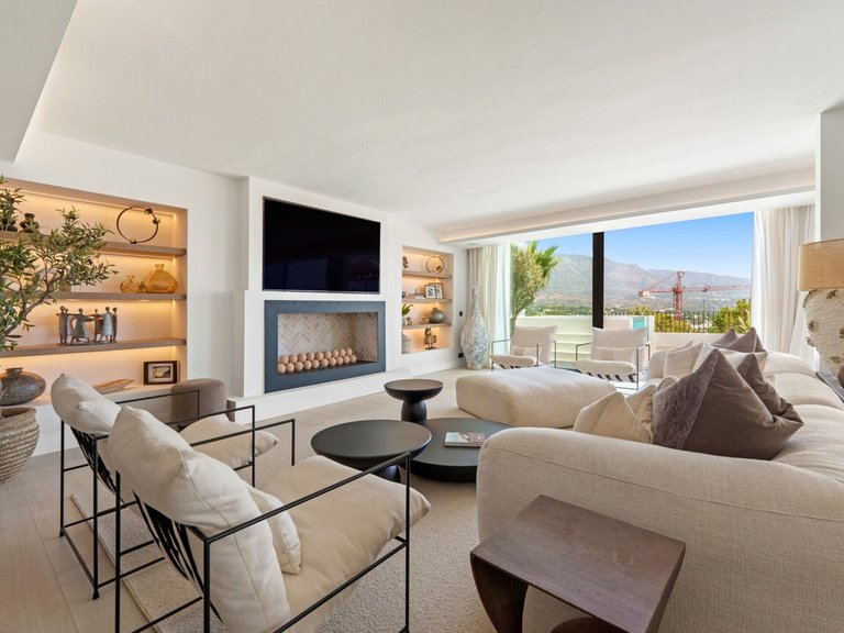Villa for Sale in Nueva Andalucía, Marbella Area 6