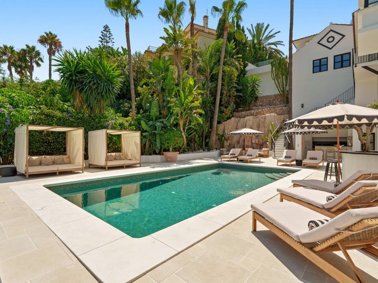 Villa for Sale in Nueva Andalucía, Marbella Area 9