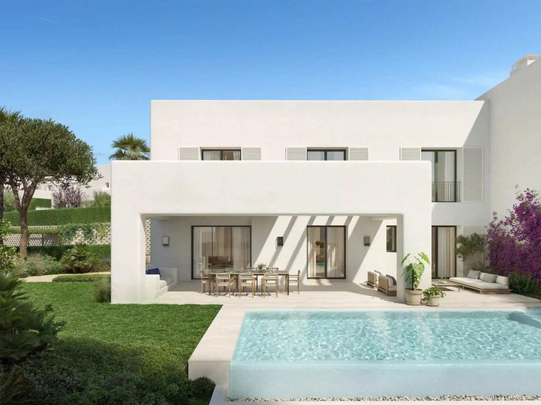 Villa for Sale in Sotogrande, Marbella Area 11