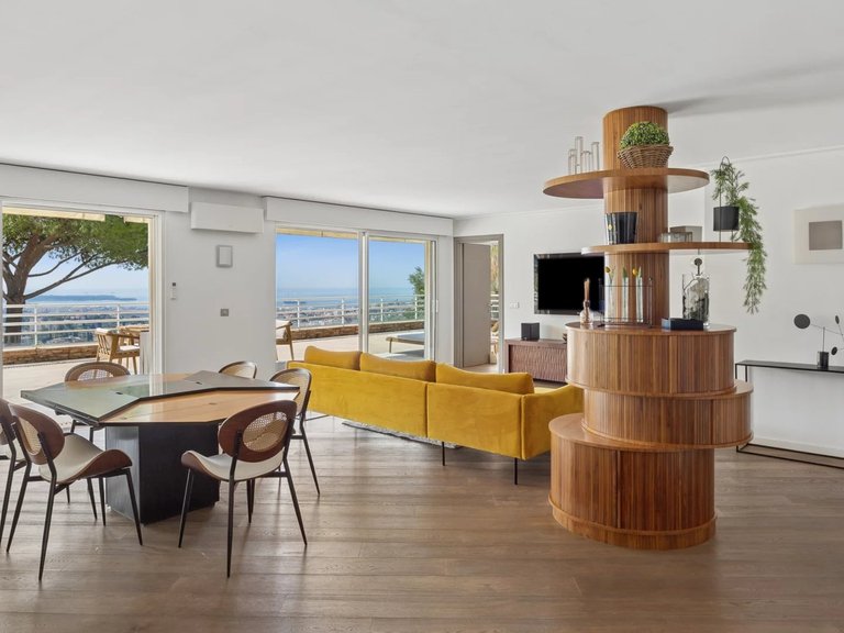Apartment for Sale in Cannes, Cannes Area 6