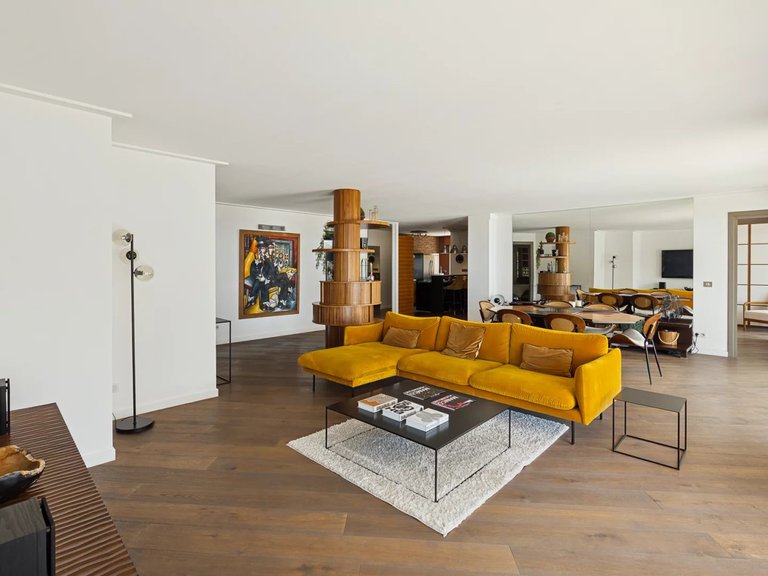 Apartment for Sale in Cannes, Cannes Area 13