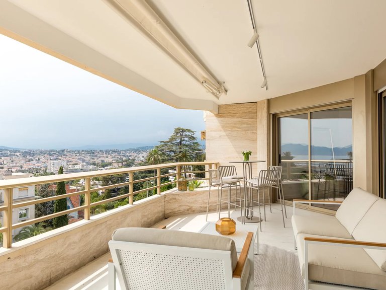 Apartment for Sale in Cannes, Cannes Area 3