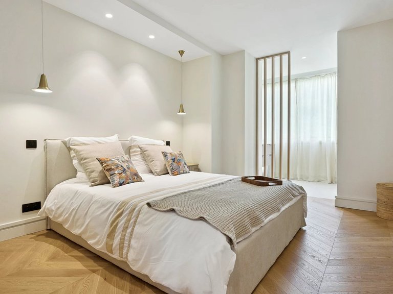 Apartment for Sale in Cannes, Cannes Area 11