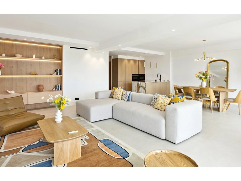 Apartment for Sale in Cannes, Cannes Area 12