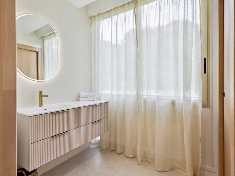 Apartment for Sale in Cannes, Cannes Area 13