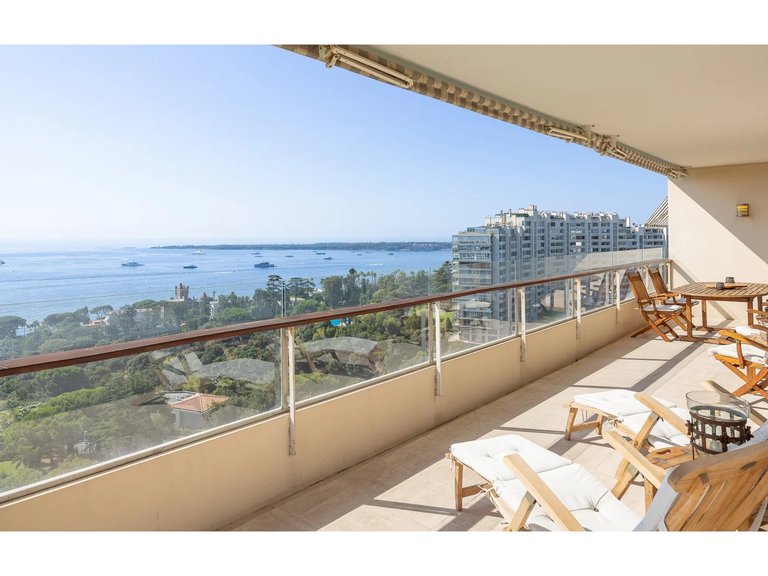 Apartment for Sale in Cannes, Cannes Area 3