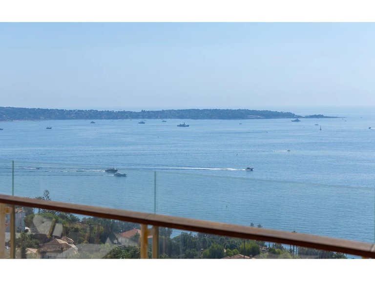 Apartment for Sale in Cannes, Cannes Area 5