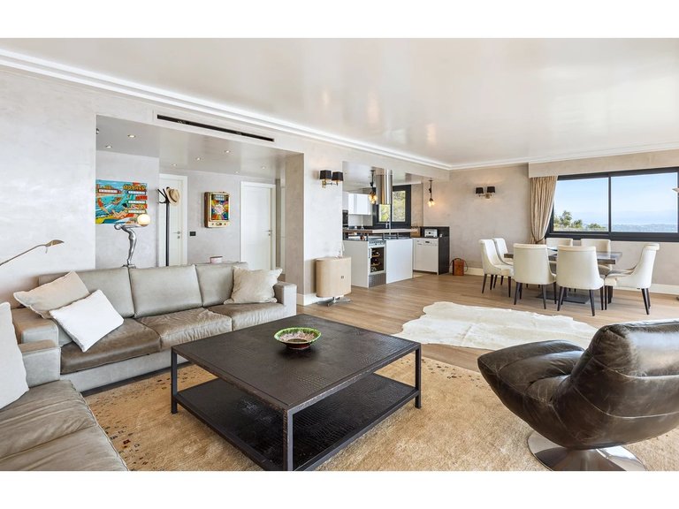 Apartment for Sale in Cannes, Cannes Area 9