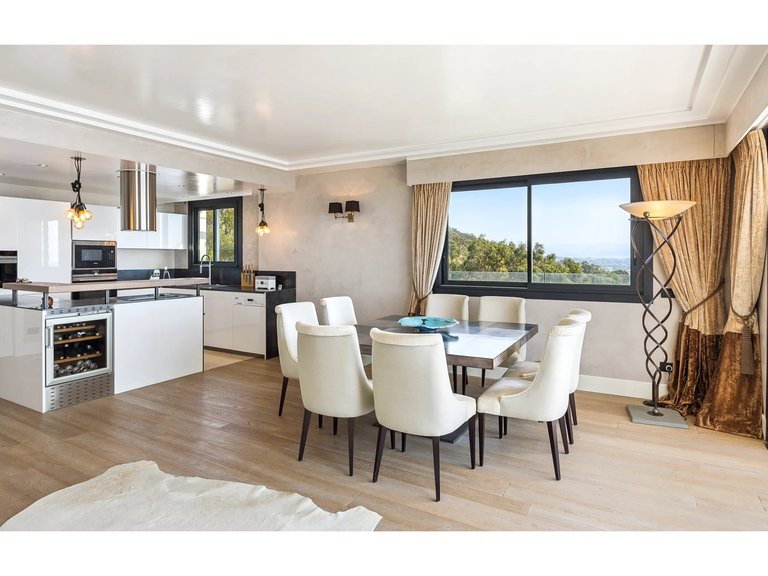 Apartment for Sale in Cannes, Cannes Area 10
