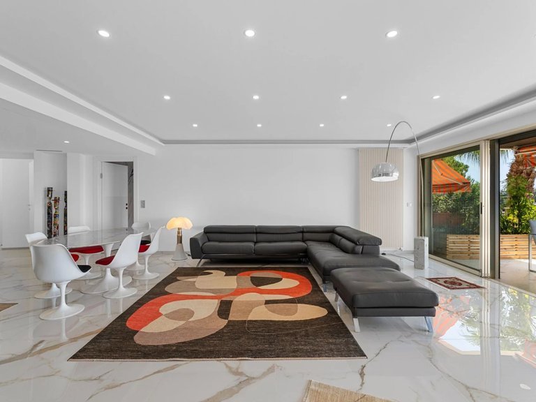 Apartment for Sale in Cannes, Cannes Area 3
